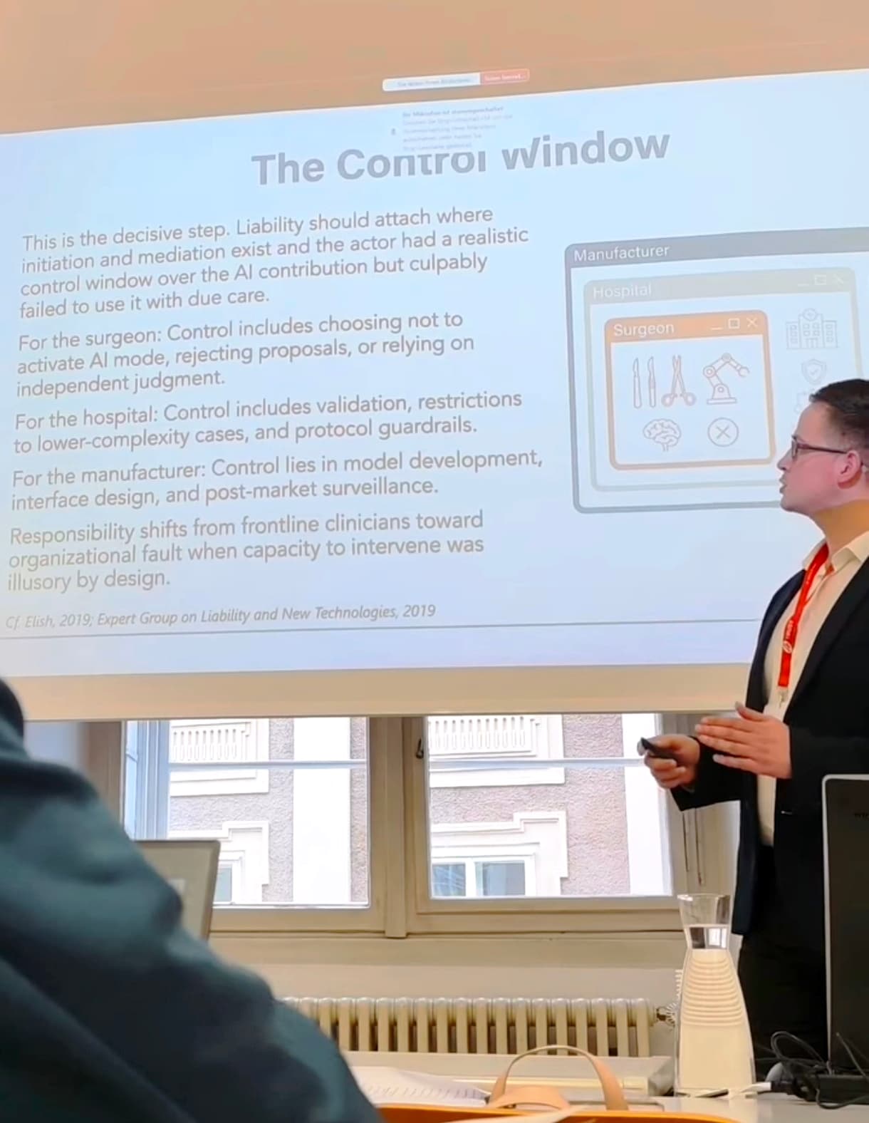 Janko Munjić presenting The Control Window at the International Legal Informatics Symposium.